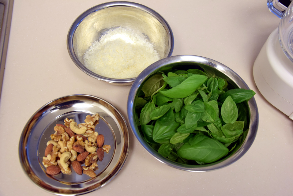 バジルペースト材料